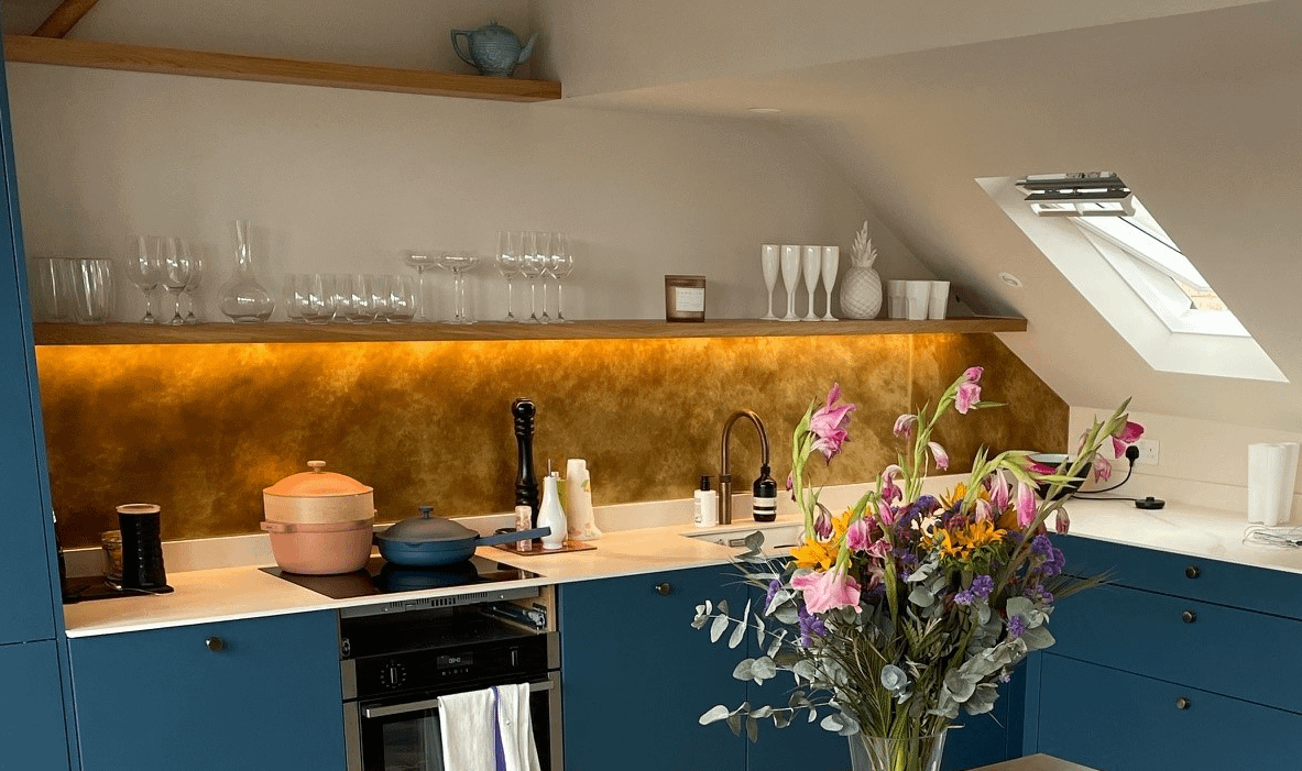 Aged Brass Splashback 3 Meters - Designs 05 A long brass sheet behind a 3 meter worktop